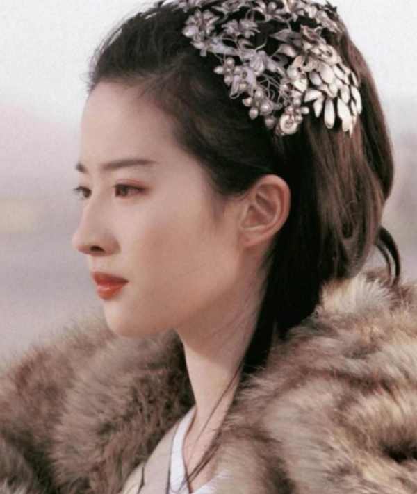 不整容、不做作，在娛樂圈堪稱一流