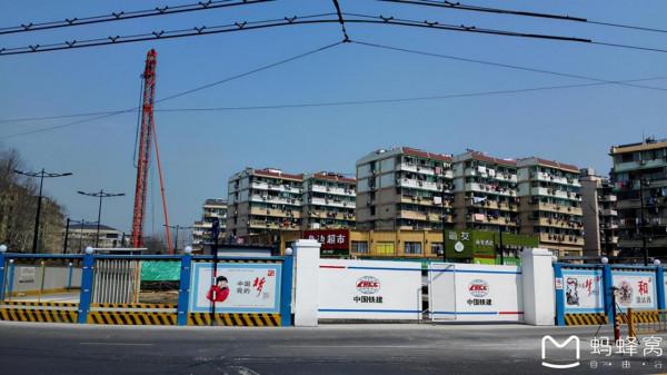 地鐵挖得那麼深，為何不見有泥土運出來，它們都去哪兒了？