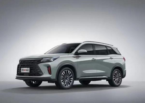 東風風光580全新換代都完全認不出來了，顏值排進第一梯隊