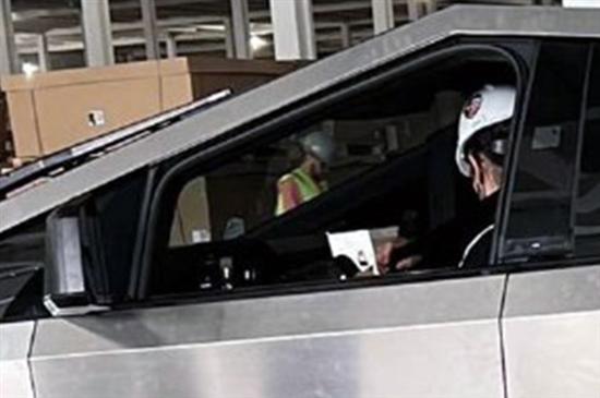 2023年初投產 特斯拉Cybertruck實車曝光