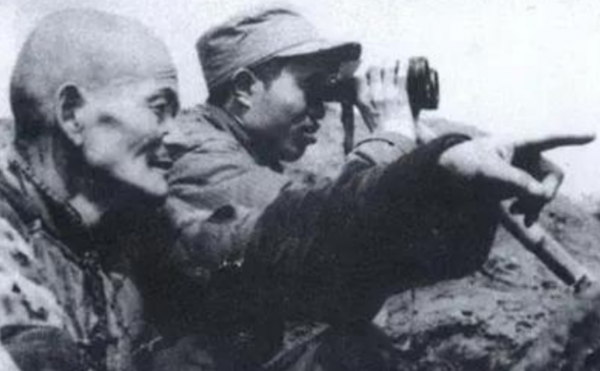 6千解放軍被3萬大軍圍困，一籌莫展，一地主挺身而出：我去退敵