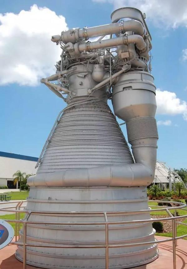 美國至今還用著俄羅斯的火箭發動機，為什麼俄羅斯不卡美國脖子？