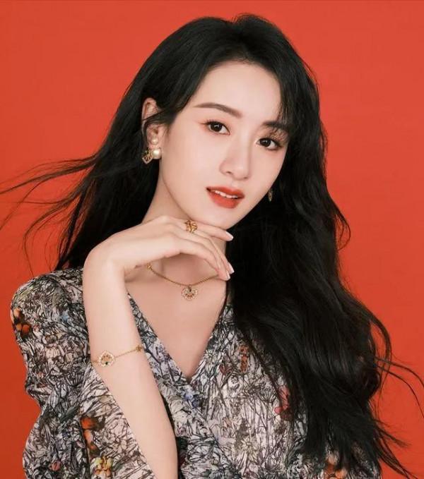 清純可愛：袁冰妍