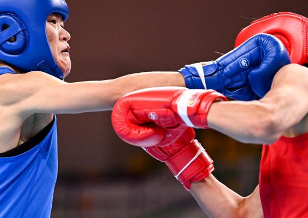 拳擊——女子69公斤級：谷紅奪冠