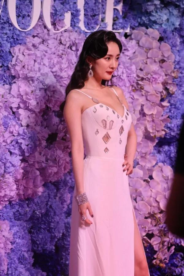 女星的時尚現場，大冪冪是必不可缺的