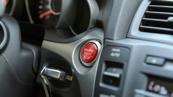 誰說我是雅閣王?超稀有3.5L自吸V6謳歌TL 誰說我是雅閣王?超稀有3.5L自吸V6謳歌TL