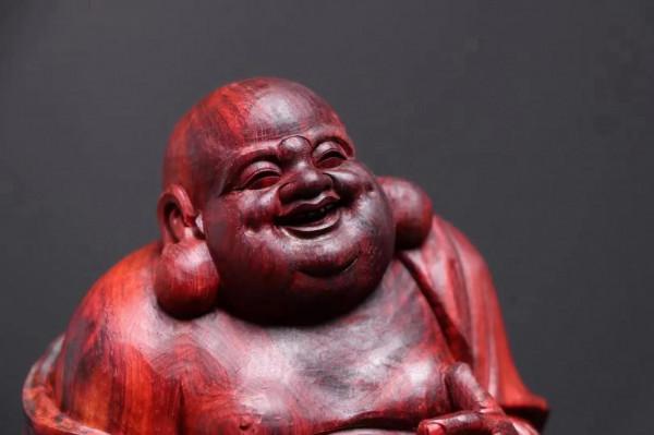 人活一世，開心是一天，不開心也是一天！何不學學彌勒佛？