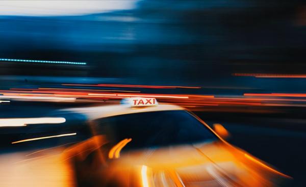 12年虧掉200億美元，滴滴的競爭對手，終於要盈利了