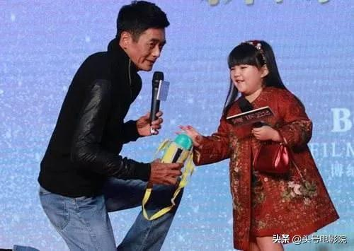 12歲kimi身高快超林志穎！爸爸萌娃變身：石頭超180，王詩齡壯碩