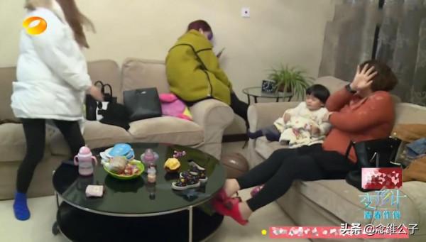 韓安冉遠比想得狠，22歲結三次婚，生產過程也要開直播