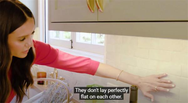 吸血鬼日記女主豪宅首曝光!室內裝修意外簡潔,網友:很有品味 吸血鬼日記女主豪宅首曝光!室內裝修意外簡潔,網友:很有品味