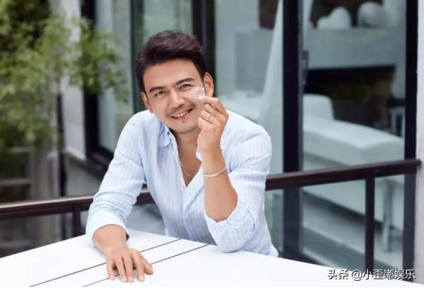 “霸道總裁”別硬演，用力過度又油又土，有人站那就是人間富貴竹