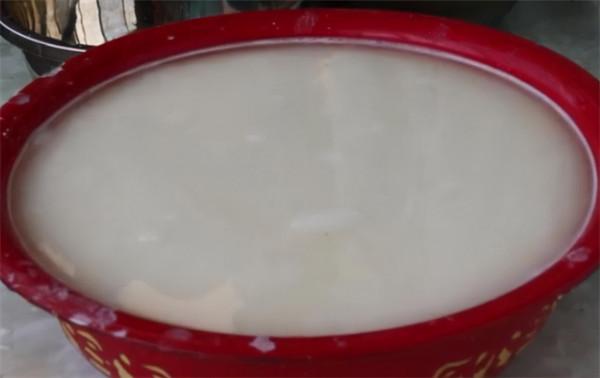 陝西特色小吃擀麵皮，配方技巧詳細告訴你，比涼皮更Q彈筋道