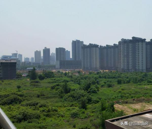 三四線樓市的煩心事，“半拉子”工程扎堆，新市區也出現空心城