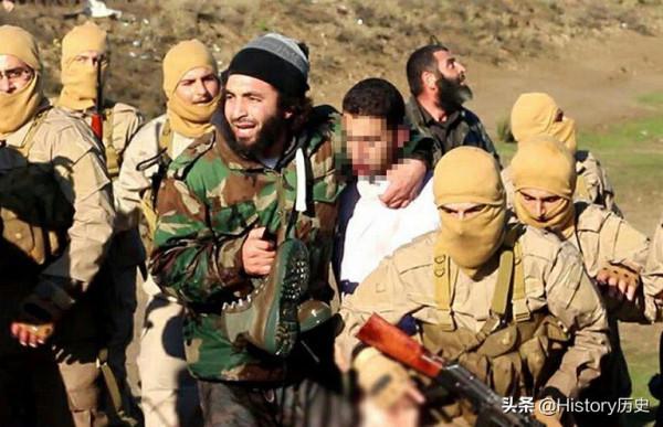 人神共憤！“聖戰”分子將5歲女童綁住暴曬，坐視她被活活渴死