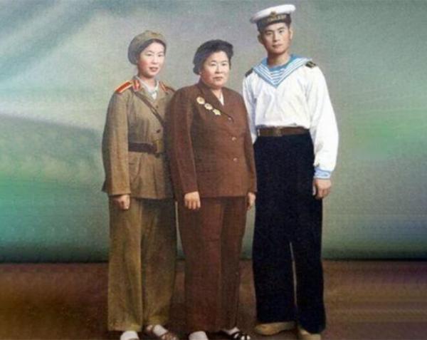 女紅軍何子友：師從武當山，夫死守節75年，100歲和少林高手過招