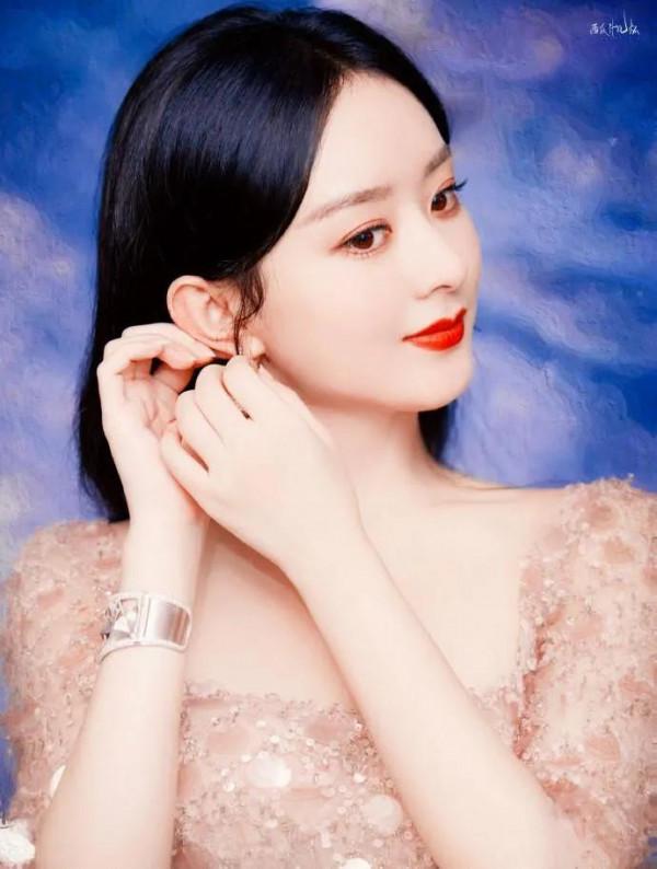 趙麗穎這組油畫照太絕了吧