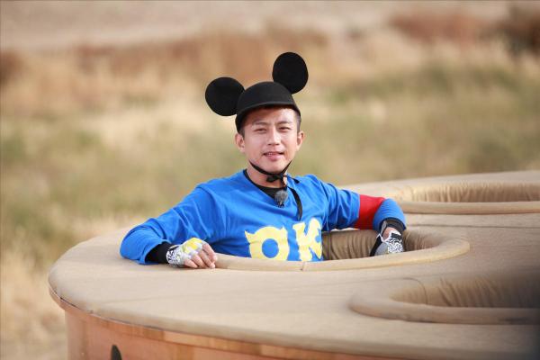 為姐姐治癌症買2套房，鄧超同父異母的姐姐，掏空嫁妝供他上大學