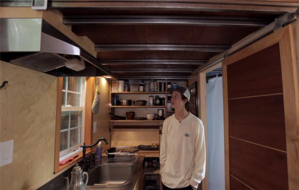 29歲的他自食其力:花低價親手建16㎡小家,獨居生活一過就是5年 29歲的他自食其力:花低價親手建16㎡小家,獨居生活一過就是5年