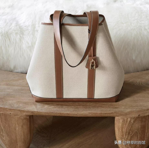 今秋“托特包”火了​!洋氣巨能裝,上學通勤都能背 今秋“托特包”火了​!洋氣巨能裝,上學通勤都能背