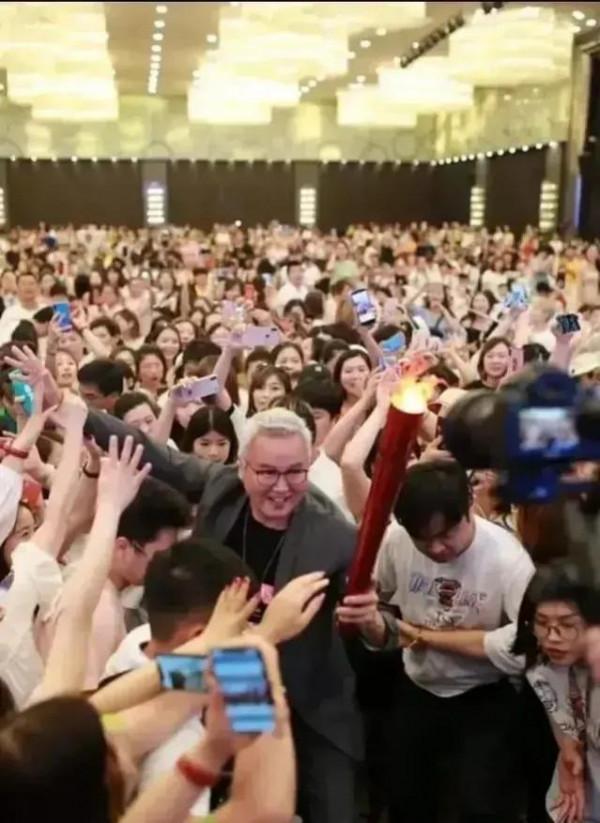 新電影火爆、婚外情沸揚，新年這些新氣象你可以一覽無“娛”嗎