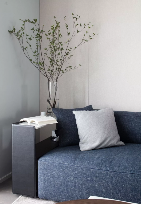 130㎡現代簡約風格新房裝修，客餐廳背景牆愛了