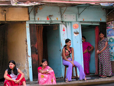 女兒遭拐印度，母親跨國拯救！曝出東南亞未成年被販賣黑暗