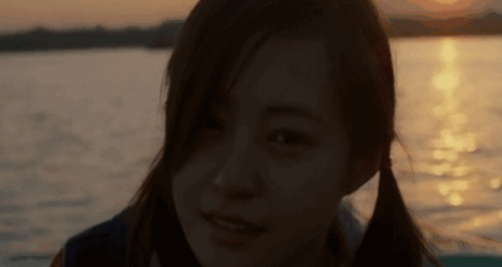 “微笑唇女星”0演技？有人面癱嚇人，有人卻成個人特色？