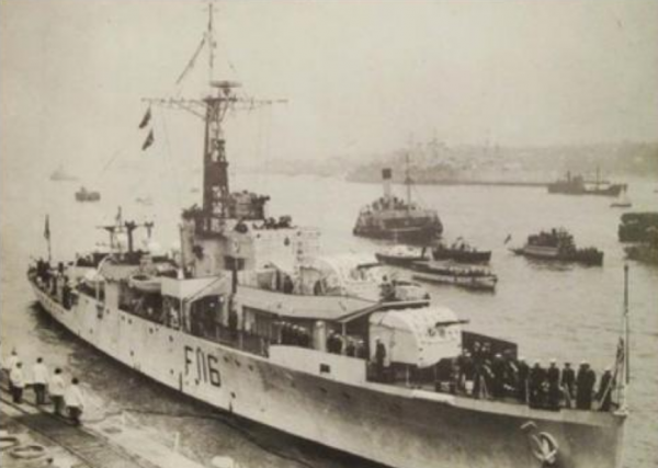 1949年渡江戰役前夕,英艦闖入長江,解放軍果斷炮擊 1949年渡江戰役前夕,英艦闖入長江,解放軍果斷炮擊