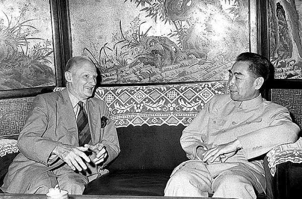 杜聿明被蒙哥馬利一句話問懵，周恩來巧妙救場：他壯士斷腕仍英雄