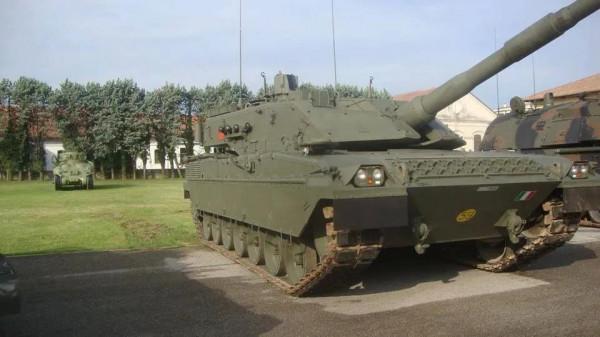 C1“公羊”坦克圖集（87圖）