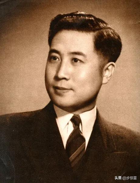 傳奇特工：組織讓他潛伏，一路幹到軍統少將，戴笠至死不知其身份