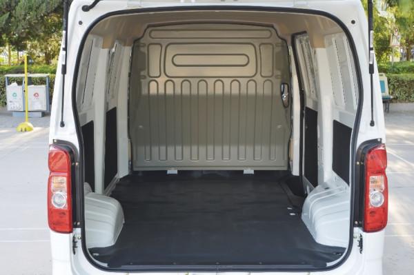 不輸五菱神車，新款長安睿行EM60/EM80上市：13.58萬元起