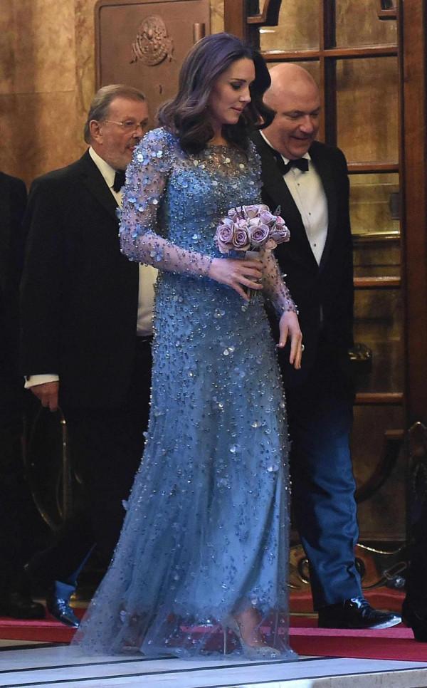 皇家匯演今年有：劍橋夫婦將四度合體，凱特能否再現艾莎經典？