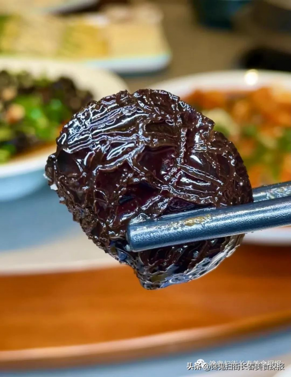 來自汪清百草溝。花泥鰍、川丁子,長白山小魚湯,已16年 來自汪清百草溝。花泥鰍、川丁子,長白山小魚湯,已16年