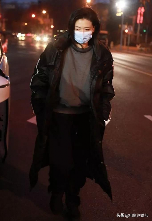 元宵晚會彩排：金晨美目顧盼，小撒如鄰家哥哥，萬茜短髮衛衣颯爽