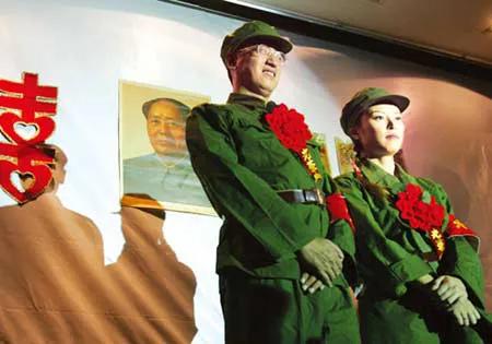 除夕夜逃跑的新娘，做夢也想不到竟逃出了傳奇人生