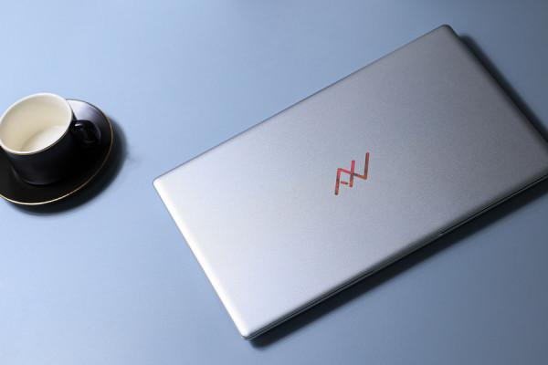 11代酷睿+卓越續航！機械師創物者14輕薄本評測