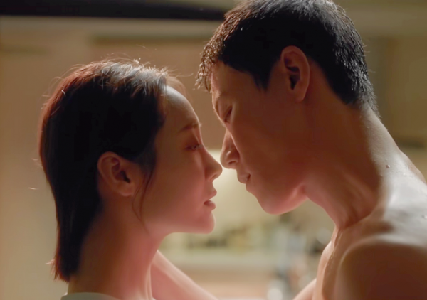 更新8集，豆瓣好評大片，全程刷屏，笑出腹肌，張含韻新劇憑什麼