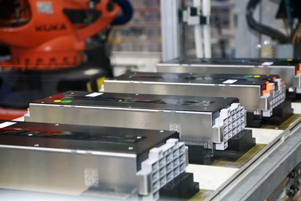 「汽車人」2022新能源汽車面臨的兩個技術競爭趨勢