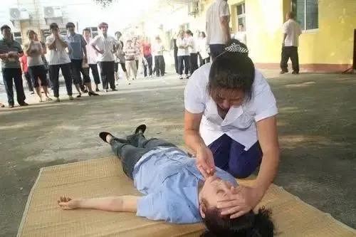 溺亡(小故事) 溺亡(小故事)