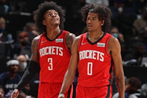 輕取81+19+12!木狼三星大暴走,火箭雙核淪為背景板,戈登盡力了 輕取81+19+12!木狼三星大暴走,火箭雙核淪為背景板,戈登盡力了