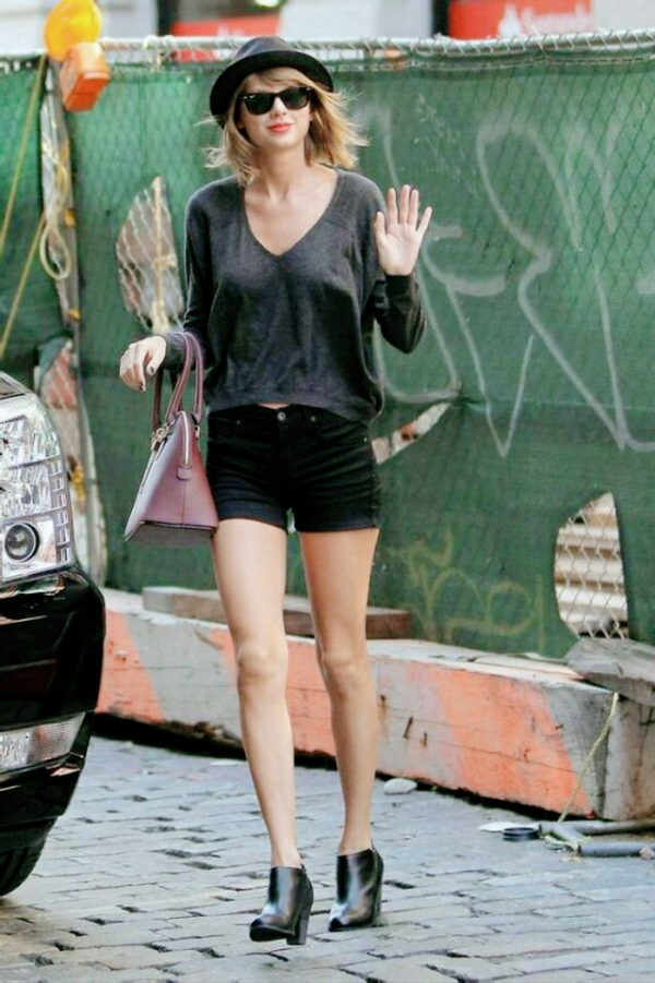 泰勒·斯威夫特的街拍，休閒泰勒風，就問你hold不hold得住