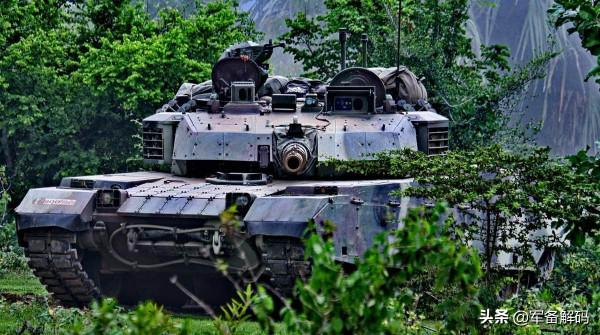 中國武器出口黃金8年:兩伊戰爭拯救中國軍工,“送來”130億美元 中國武器出口黃金8年:兩伊戰爭拯救中國軍工,“送來”130億美元