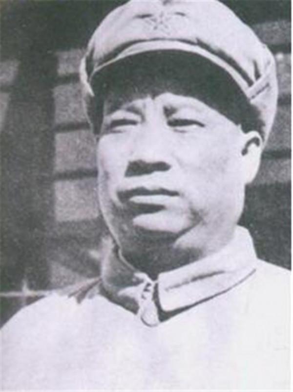 部隊發現賀炳炎的戰馬，賀龍一聽：出動1個師務必找到他