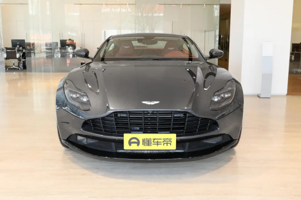 阿斯頓&CenterDot;馬丁DB11配置解讀，高顏值和效能的完美契合