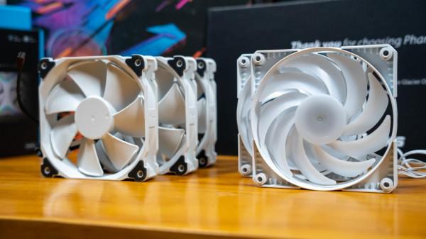 不計預算裝一臺12代12900K怎麼選？