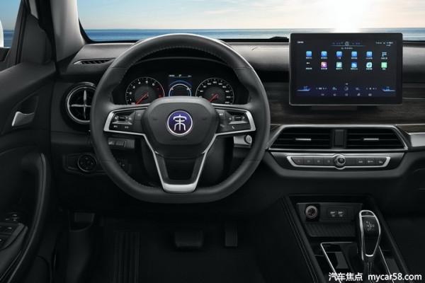 大品牌、自動擋，10萬左右落地的SUV怎麼選？