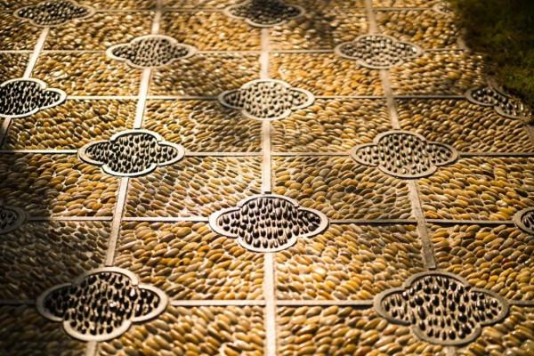 這種庭院鋪地方式,不但中國人喜歡,在國外也很火 這種庭院鋪地方式,不但中國人喜歡,在國外也很火