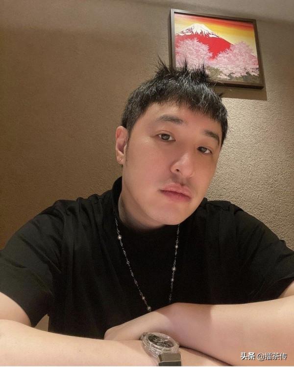 潘瑋柏274萬GP限量表被看光透明表配圓臉祝「圓」宵節快樂